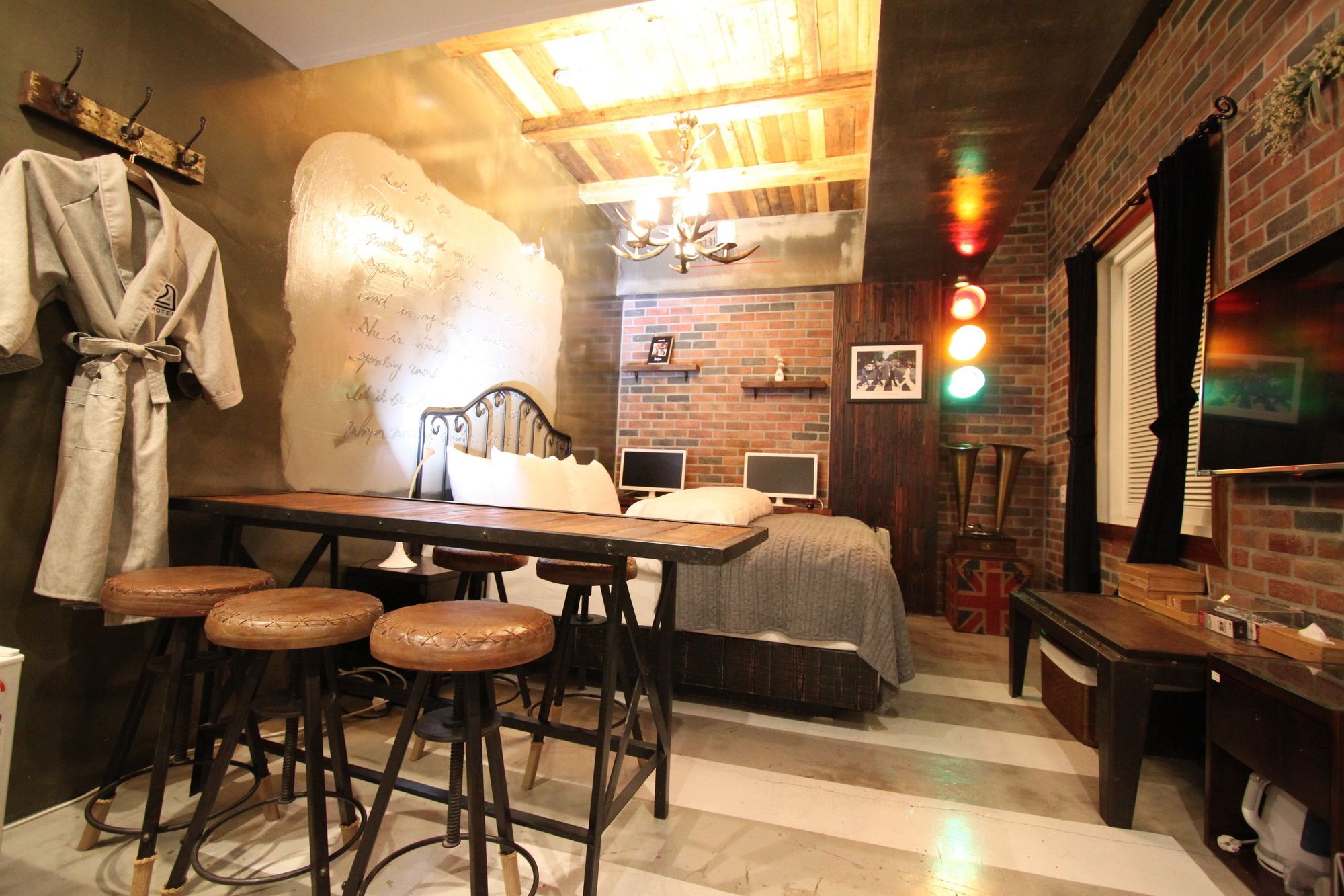 February Hotel Hwanggeum 大邱 外观 照片