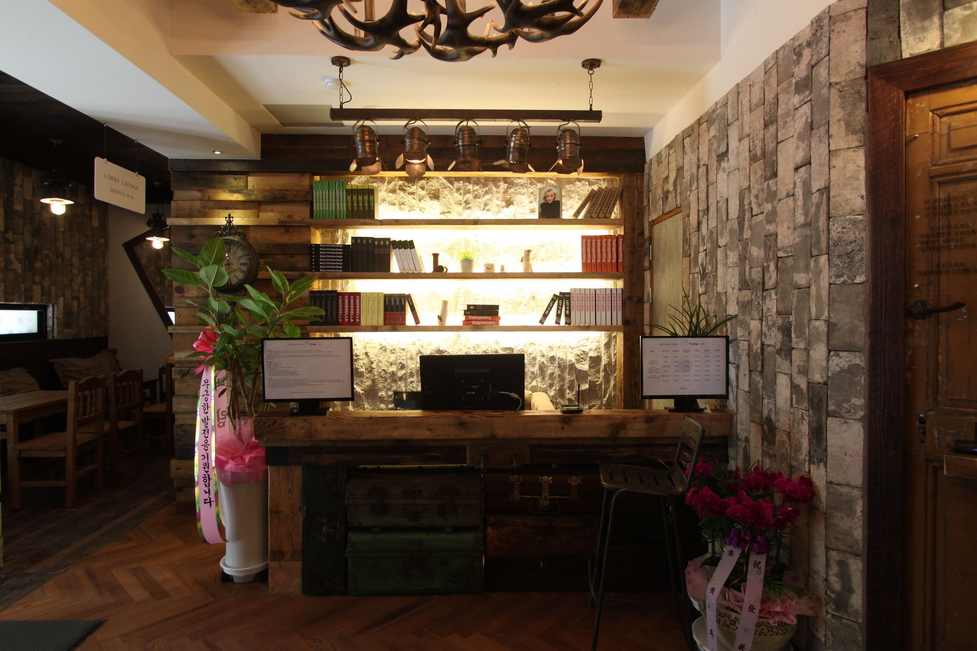 February Hotel Hwanggeum 大邱 外观 照片